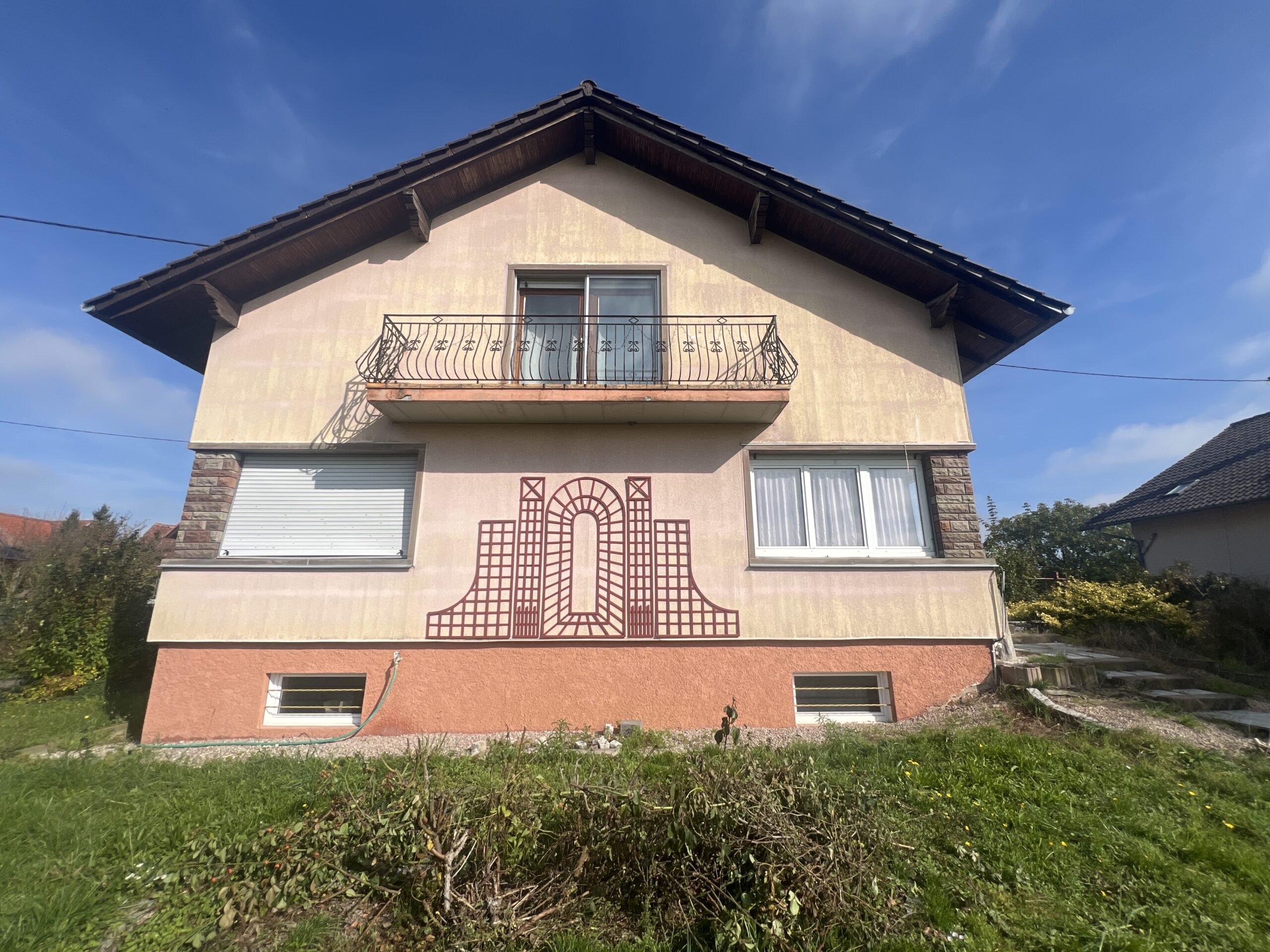 isolation extérieure à Bernolsheim – façade principale avant travaux isolation extérieure à Bernolsheim : façade principale avant le chantier